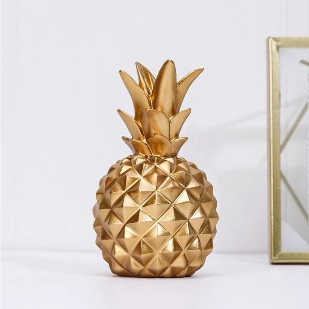 Golden pineapple decor